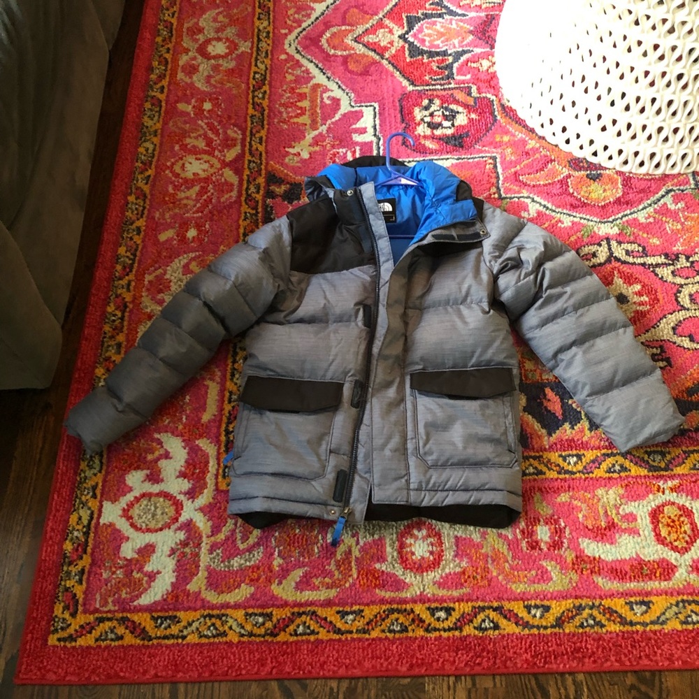 North face jacket, worn only once!!! Perfect shape